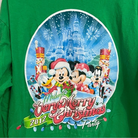 Disney Adult Shirt 2012 Mickey's Very Merry Christmas Party large - Picture 2 of 4